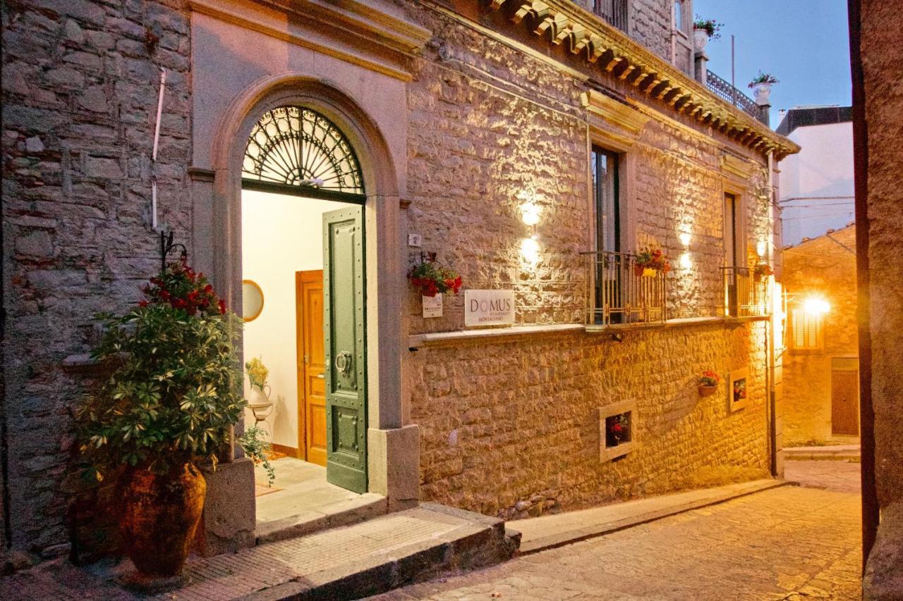 Bed and Breakfast Domus Aurea Montalbano Elicona Exterior foto