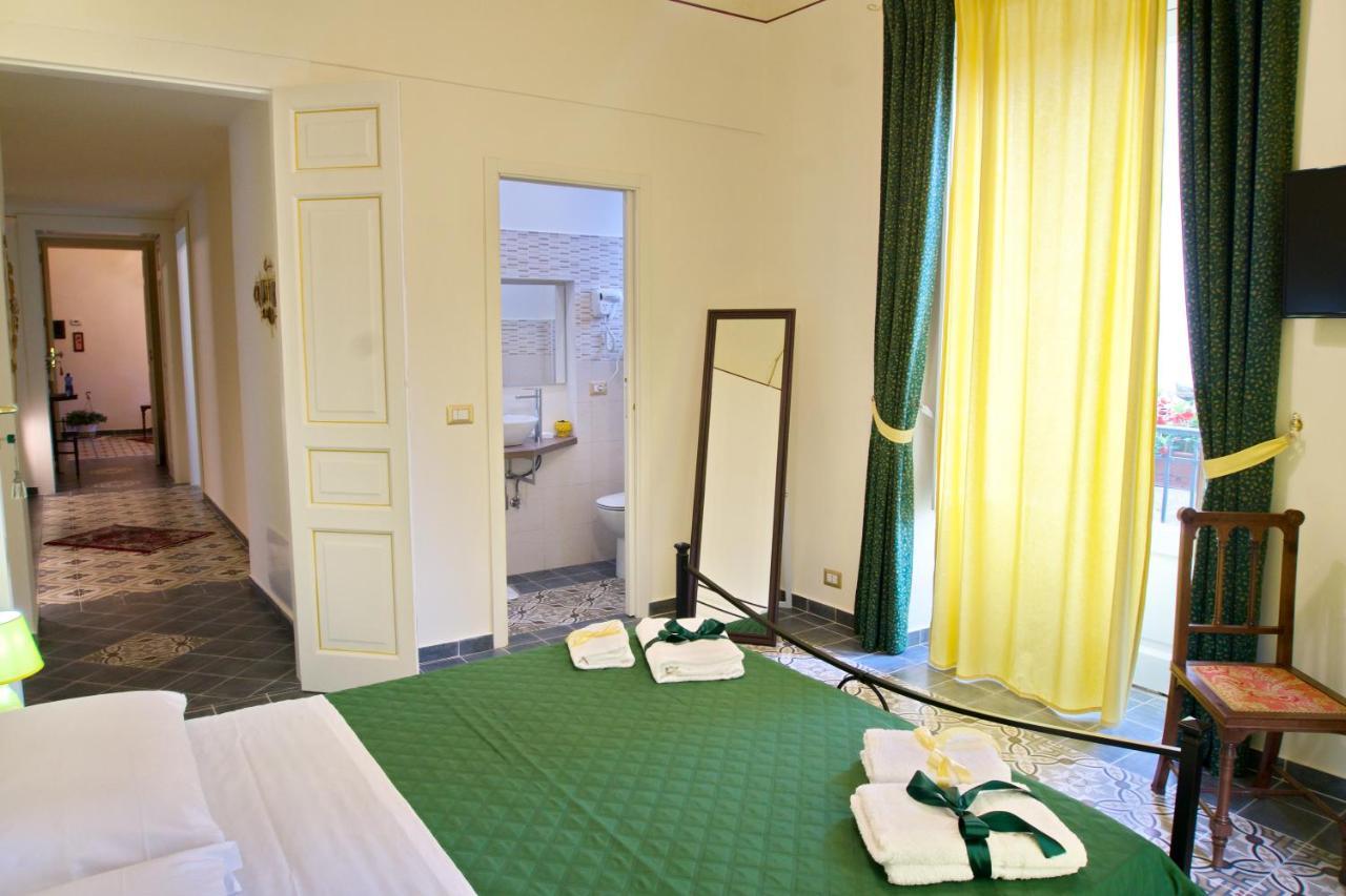 Bed and Breakfast Domus Aurea Montalbano Elicona Exterior foto